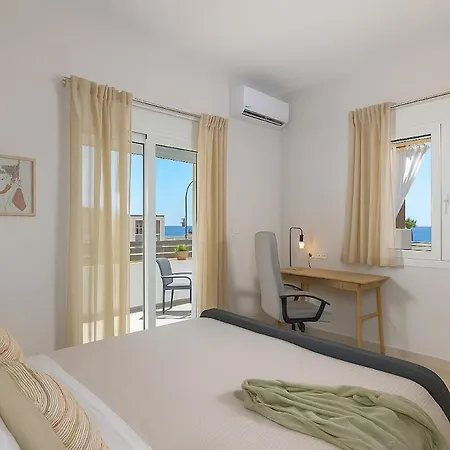 Apartmán Renovated, Beachfront, Quiet Terrace And Balcony W Views, Near Rhodes Marina Aquavista Rhodes City